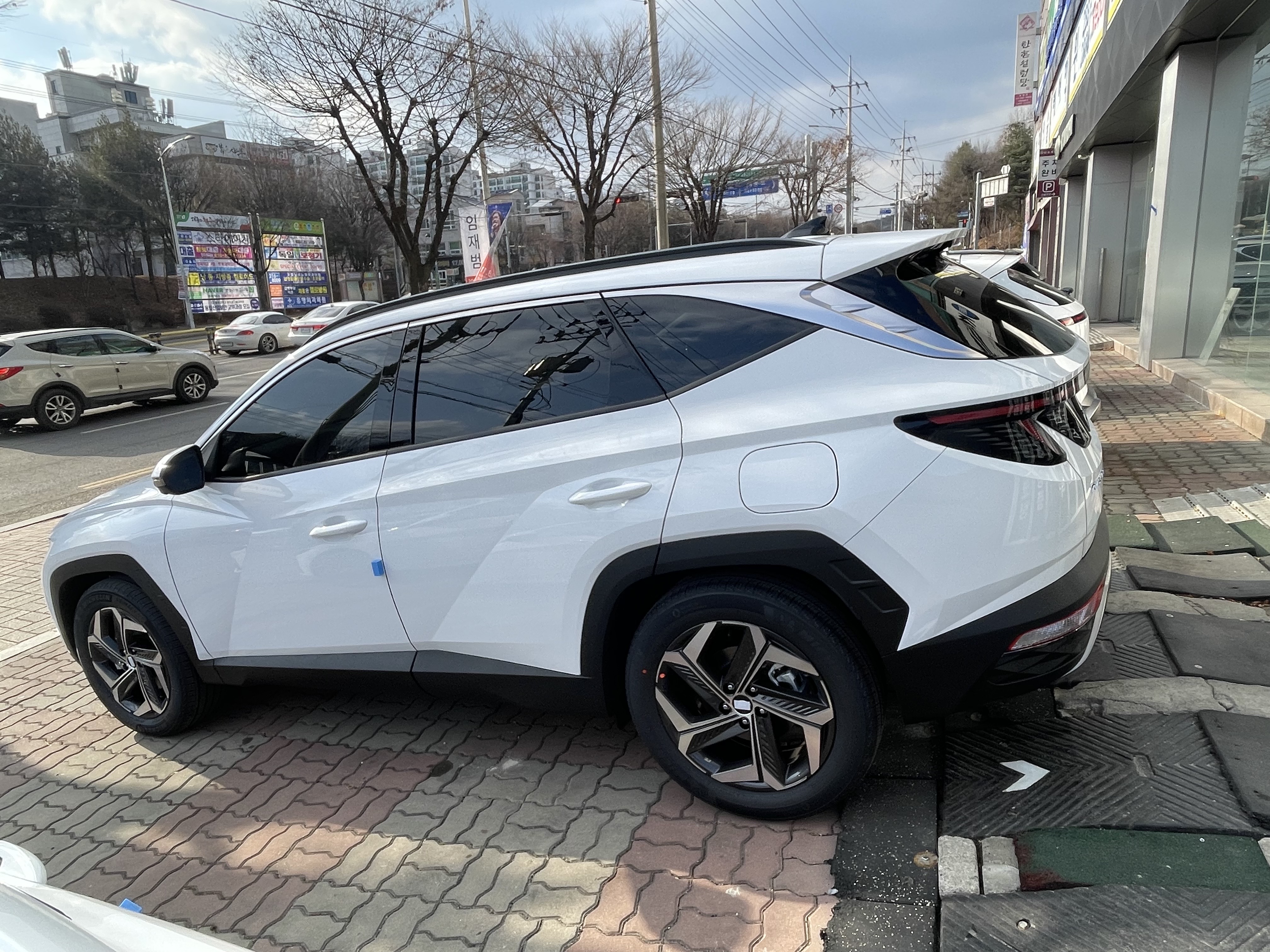 KakaoTalk_20230216_180537777_03.jpg